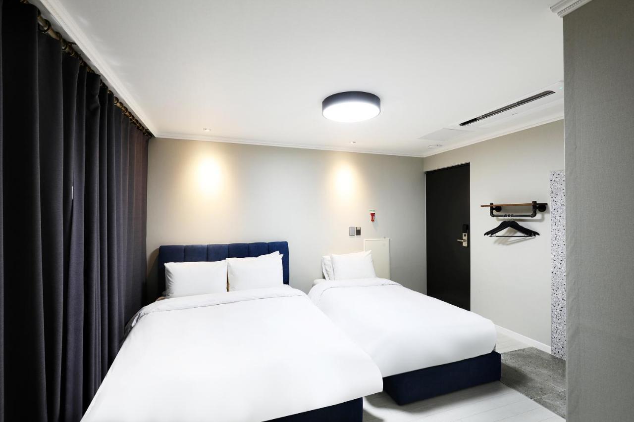 Cornerstone Hotel Seogwipo Eksteriør bilde