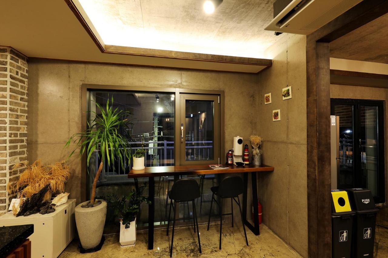 Cornerstone Hotel Seogwipo Eksteriør bilde
